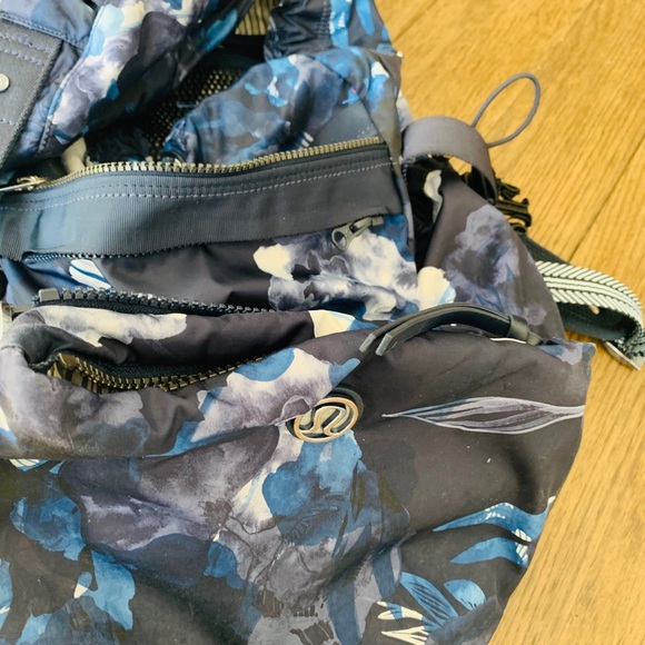 Lululemon Yogini Rucksack